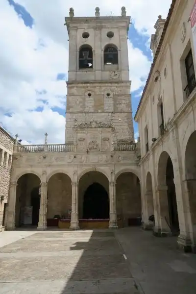 Torre de la Iglesia del Hospital del Rey